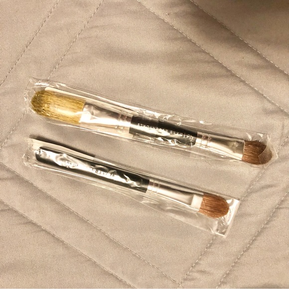 Bare Minerals Bundle of 2 Face/Contour Brushes by NWT - Picture 2 of 2